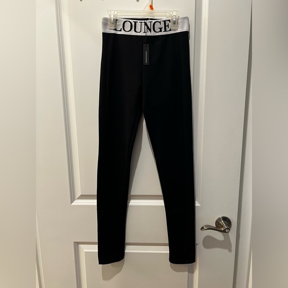 Lounge Women’s Black Leggings Size Medium NWT - Picture 1 of 6
